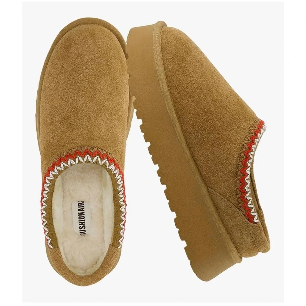 CUSHIONAIRE Kabuki Platform Genuine Suede Fuzzy Mule Slippers Women Sz 7.5 - Picture 1 of 7